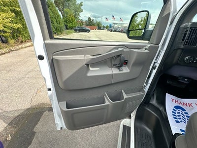 2025 Chevrolet Express Cargo WT