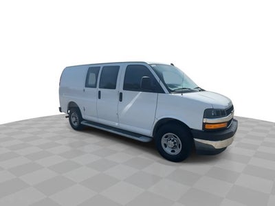 2025 Chevrolet Express Cargo WT