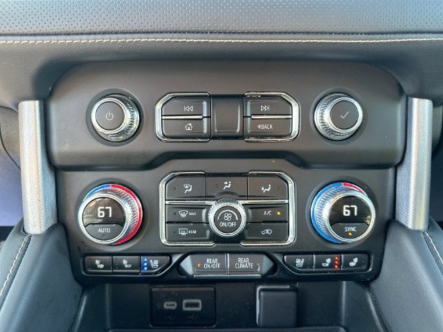2024 GMC Yukon SLT