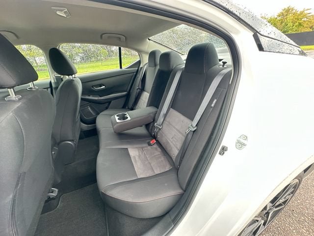 2024 Nissan Sentra SR Xtronic CVT