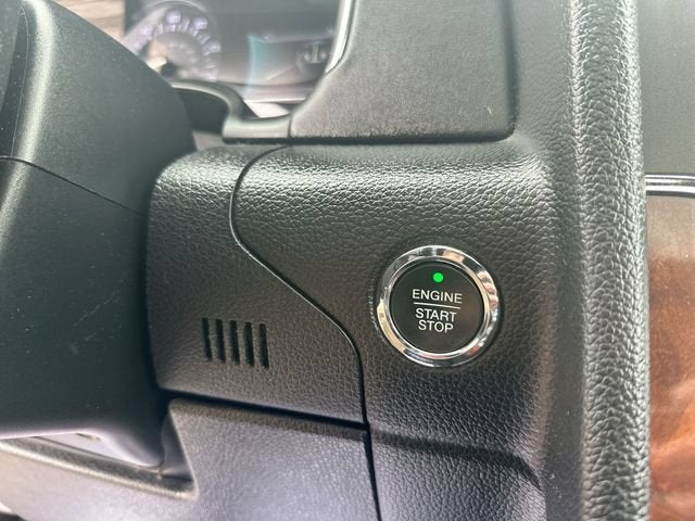 2016 Lincoln Navigator Select