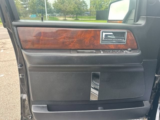 2016 Lincoln Navigator Select