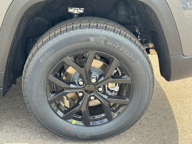 2026 Jeep Grand Cherokee Altitude