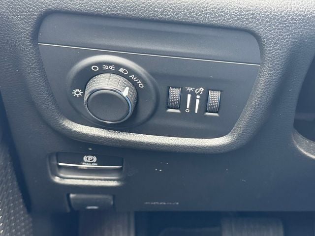 2026 Jeep Grand Cherokee Altitude