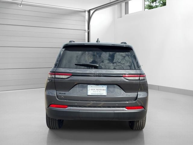 2026 Jeep Grand Cherokee Altitude