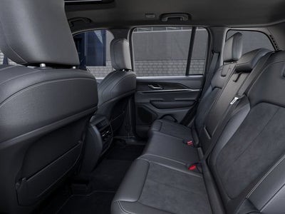 2026 Jeep Grand Cherokee Laredo Altitude