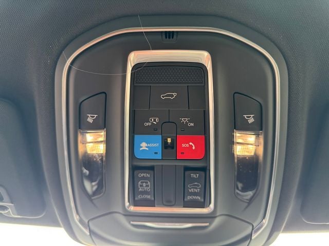 2026 Jeep Grand Cherokee Altitude