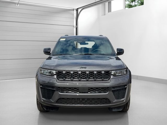 2026 Jeep Grand Cherokee Altitude