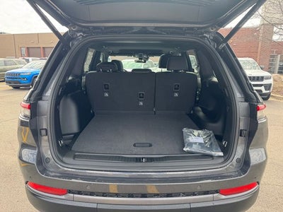 2026 Jeep Grand Cherokee Altitude