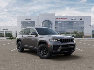 2026 Jeep Grand Cherokee Altitude