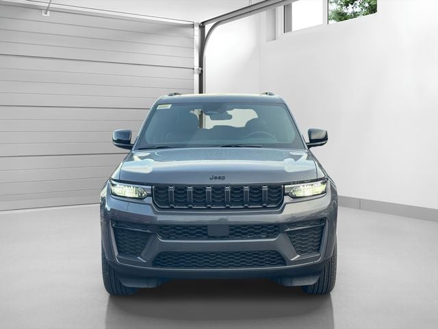 2026 Jeep Grand Cherokee Altitude