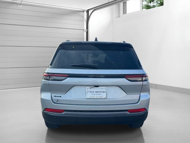 2026 Jeep Grand Cherokee Altitude