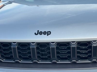 2026 Jeep Grand Cherokee Altitude