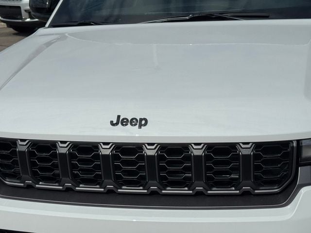 2026 Jeep Grand Cherokee Altitude