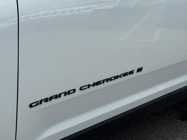 2026 Jeep Grand Cherokee Altitude