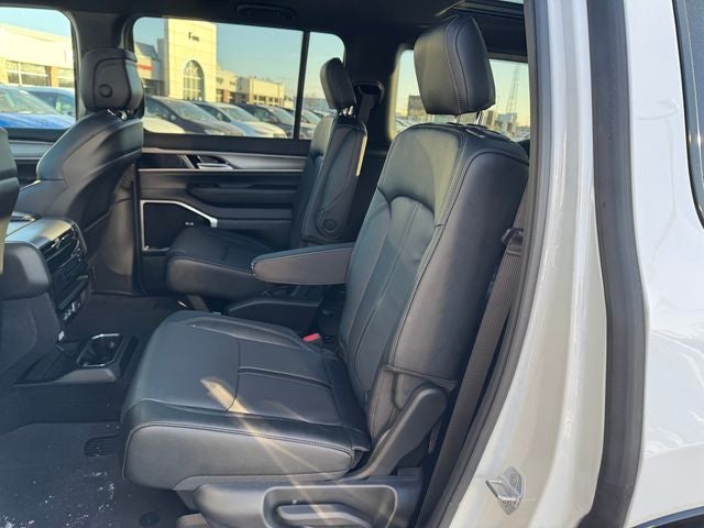 2026 Jeep Grand Wagoneer Limited Altitude