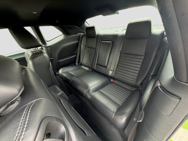 2013 Dodge Challenger SXT