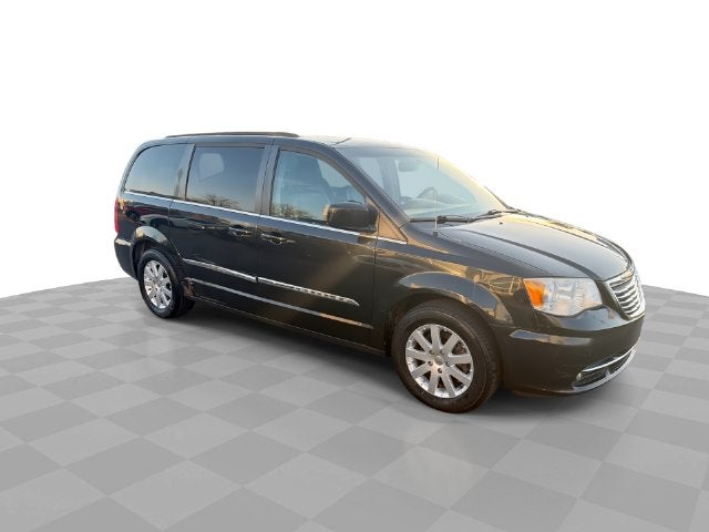 Used 2014 Chrysler Town & Country Touring with VIN 2C4RC1BG9ER234357 for sale in Southfield, MI