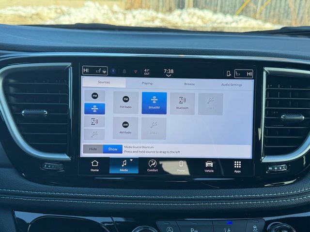 2026 Chrysler Pacifica Select
