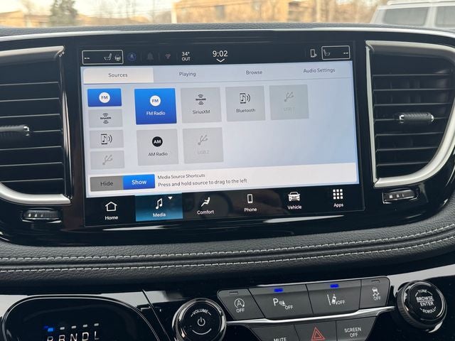 2026 Chrysler Pacifica Select