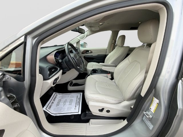 2017 Chrysler Pacifica Touring L Plus