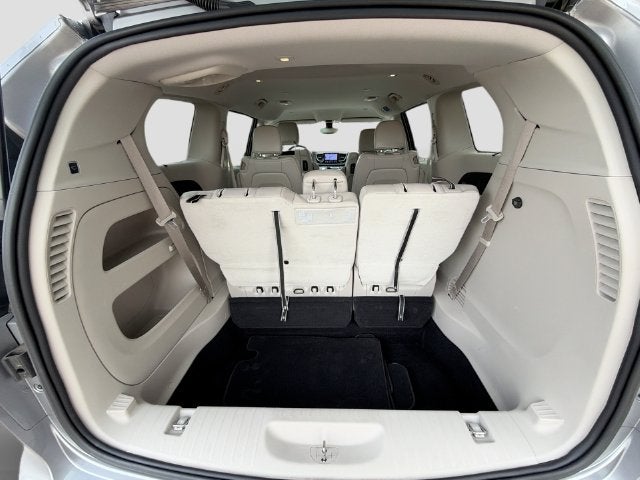 2017 Chrysler Pacifica Touring L Plus