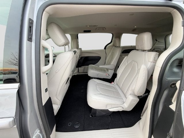 2017 Chrysler Pacifica Touring L Plus