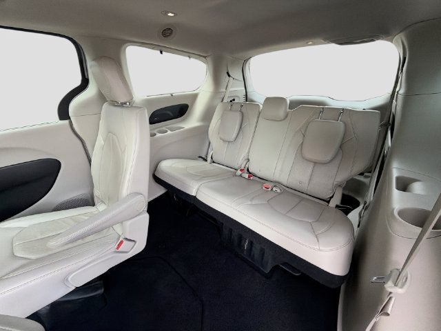 2017 Chrysler Pacifica Touring L Plus