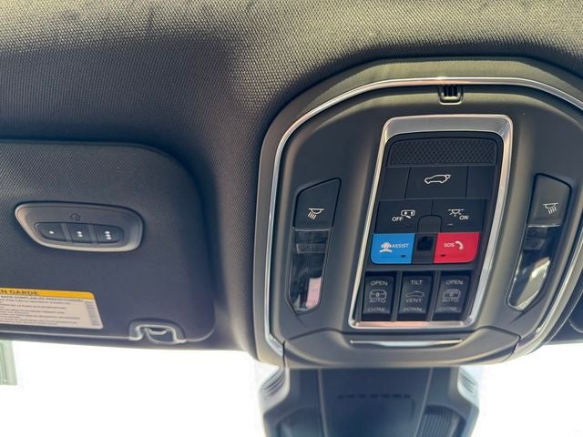 2026 Jeep Cherokee Overland