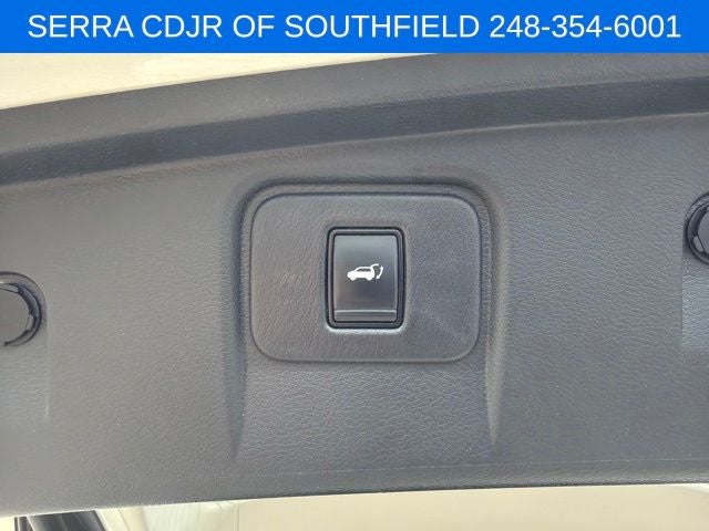 2022 Nissan Murano SL